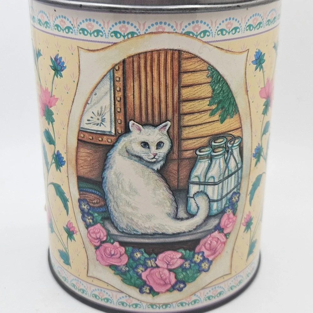 Vintage‎ Cat Milk Can Cookie Jar Tin Canister Cottagecore Farmhouse Kitty Decor